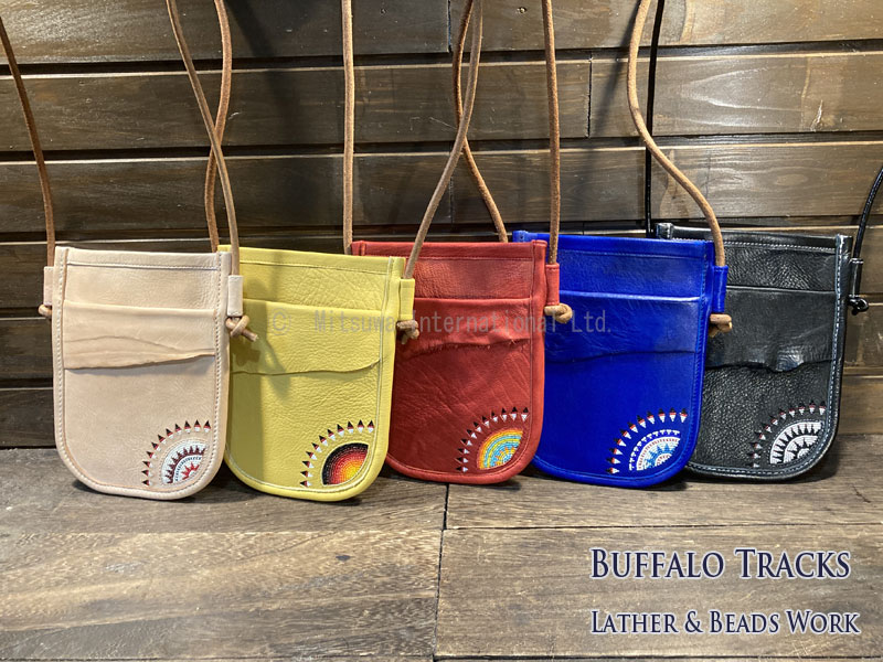 ポーチのご紹介 | Buffalo Tracks Leather & Bead Work